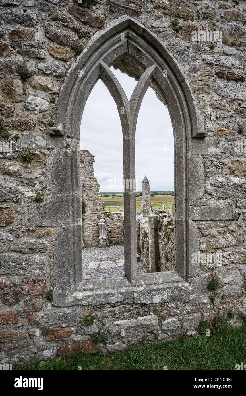 Clonmacnoise Abbey, cathedal and celtic and christian cemetery at Shannon River, County Offaly in Middle ofRepublik of Ireland Stock Photo