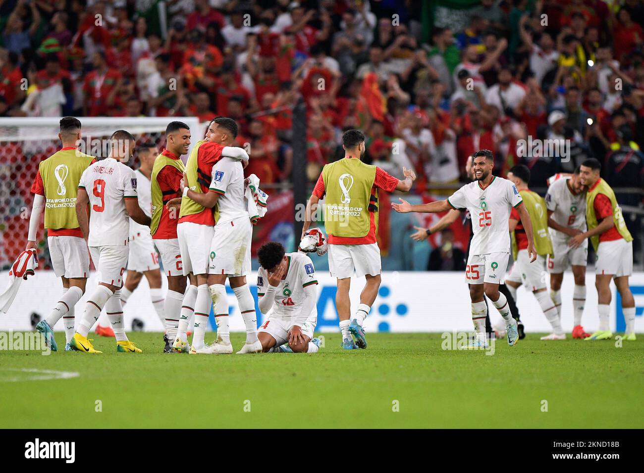 DOHA, QATAR - NOVEMBER 27: Players of Morocco celebrating their sides victory during the Group F - FIFA World Cup Qatar 2022 match between Belgium and Morocco at the Al Thumama Stadium on November 27, 2022 in Doha, Qatar (Photo by Pablo Morano/BSR Agency) Stock Photo
