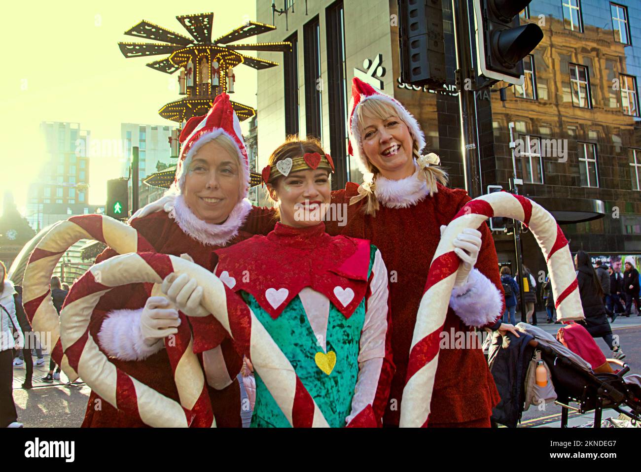 Glasgow, Scotland, UK 27th November, 2022. Style Mile Christmas ...