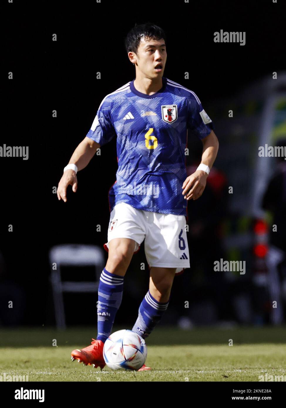 AL-RAYYAN - Wataru Endo of Japan during the FIFA World Cup Qatar 2022 group E match between Japan and Costa Rica at Ahmad Bin Ali Stadium on November 27, 2022 in Al-Rayyan, Qatar. AP | Dutch Height | MAURICE OF STONE Stock Photo