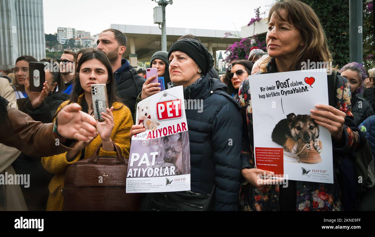 Izmir, Turkey. 27th Nov, 2022. Animal lovers and activists who came