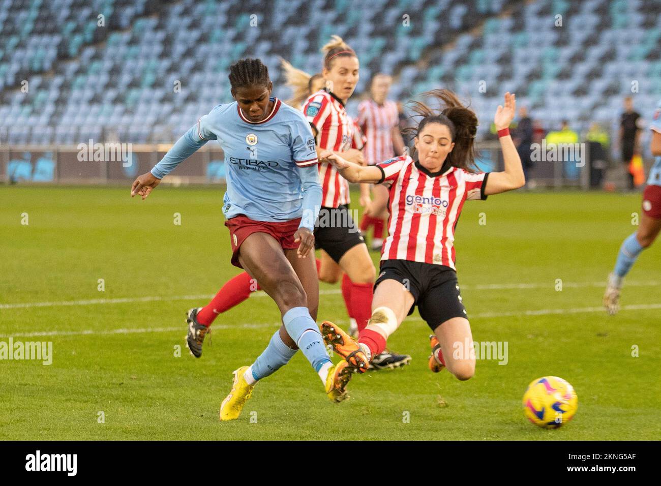 Manchester, UK. Sunday 27th November 2022. Khadija Shaw #21 of Manchester City goes for goal during the Continental Cup match between Manchester City and Sunderland at the Academy Stadium, Manchester on Sunday 27th November 2022. (Credit: Mike Morese | MI News) Credit: MI News & Sport /Alamy Live News Stock Photo