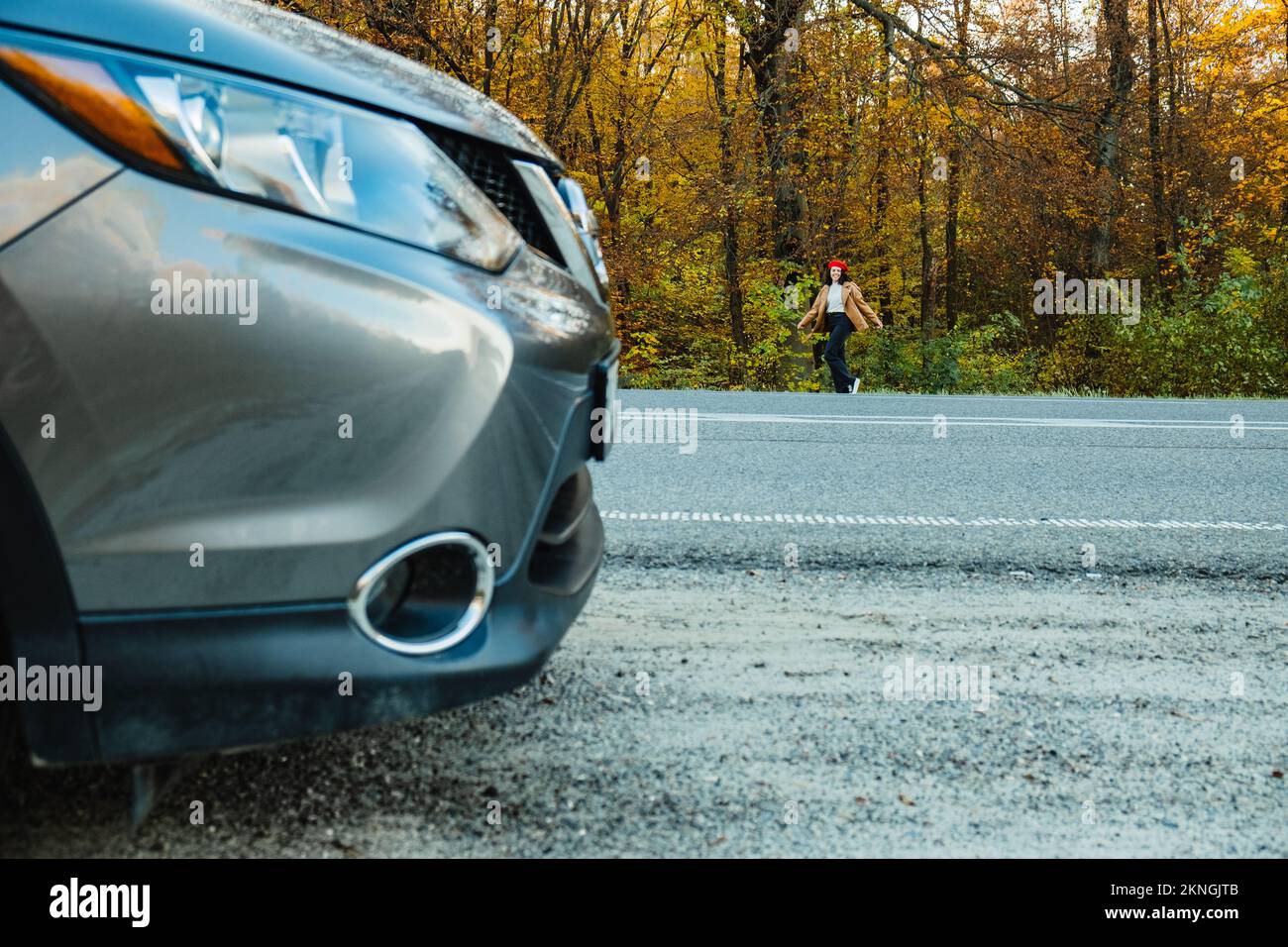 Car parking along the roadside hi-res stock photography and images - Alamy