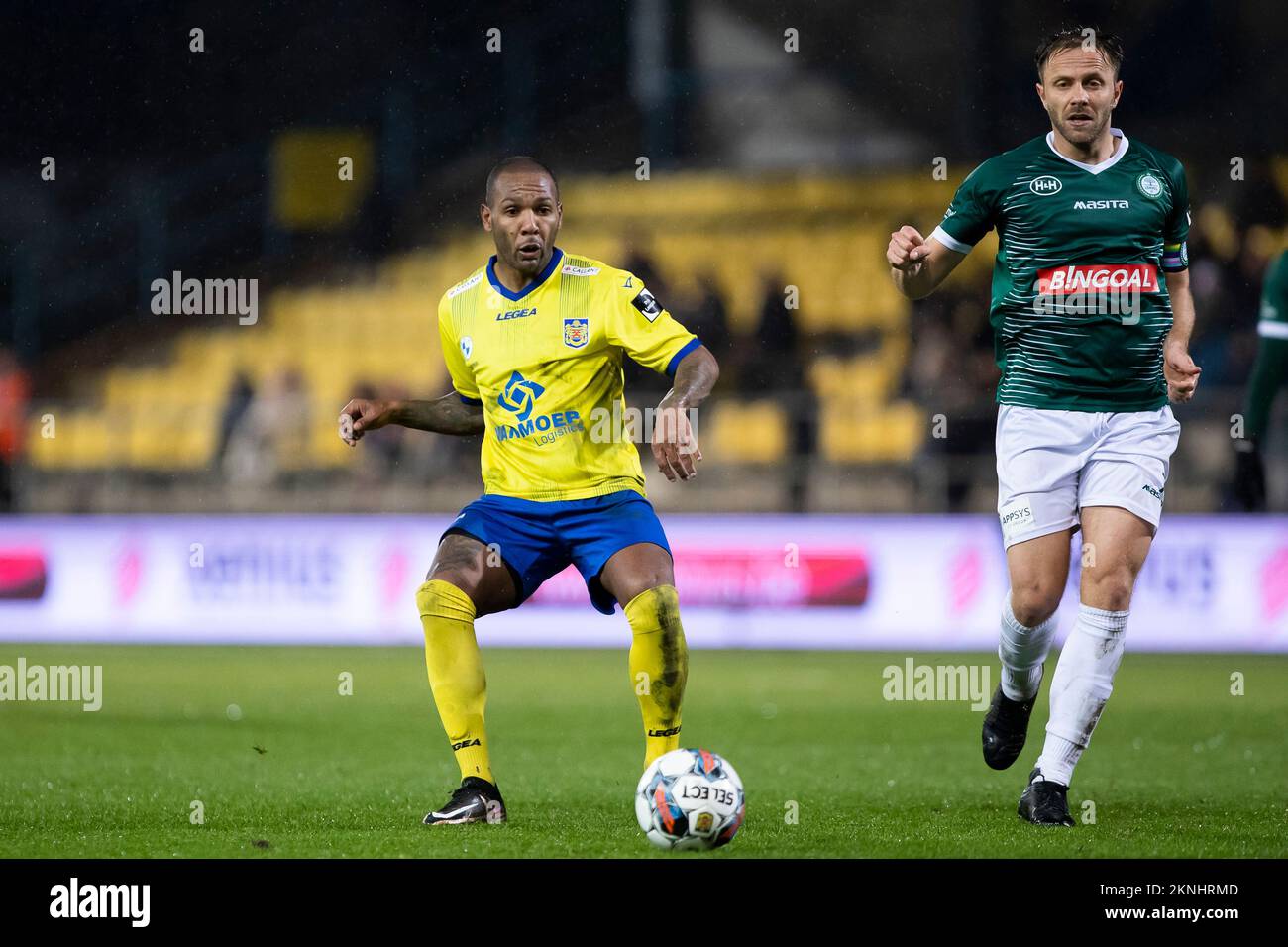 Beveren's Luiz Everton pictured in action during a soccer match between SK Beveren and Lommel SK, Sunday 27 November 2022 in Beveren-Waas, on day 15 of the 2022-2023 'Challenger Pro League' 1B second division of the Belgian championship. BELGA PHOTO KRISTOF VAN ACCOM Stock Photo