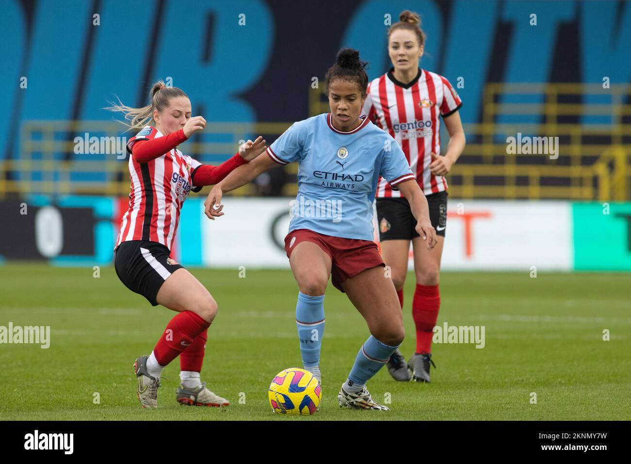 Womenos fa cup hi-res stock photography and images - Alamy