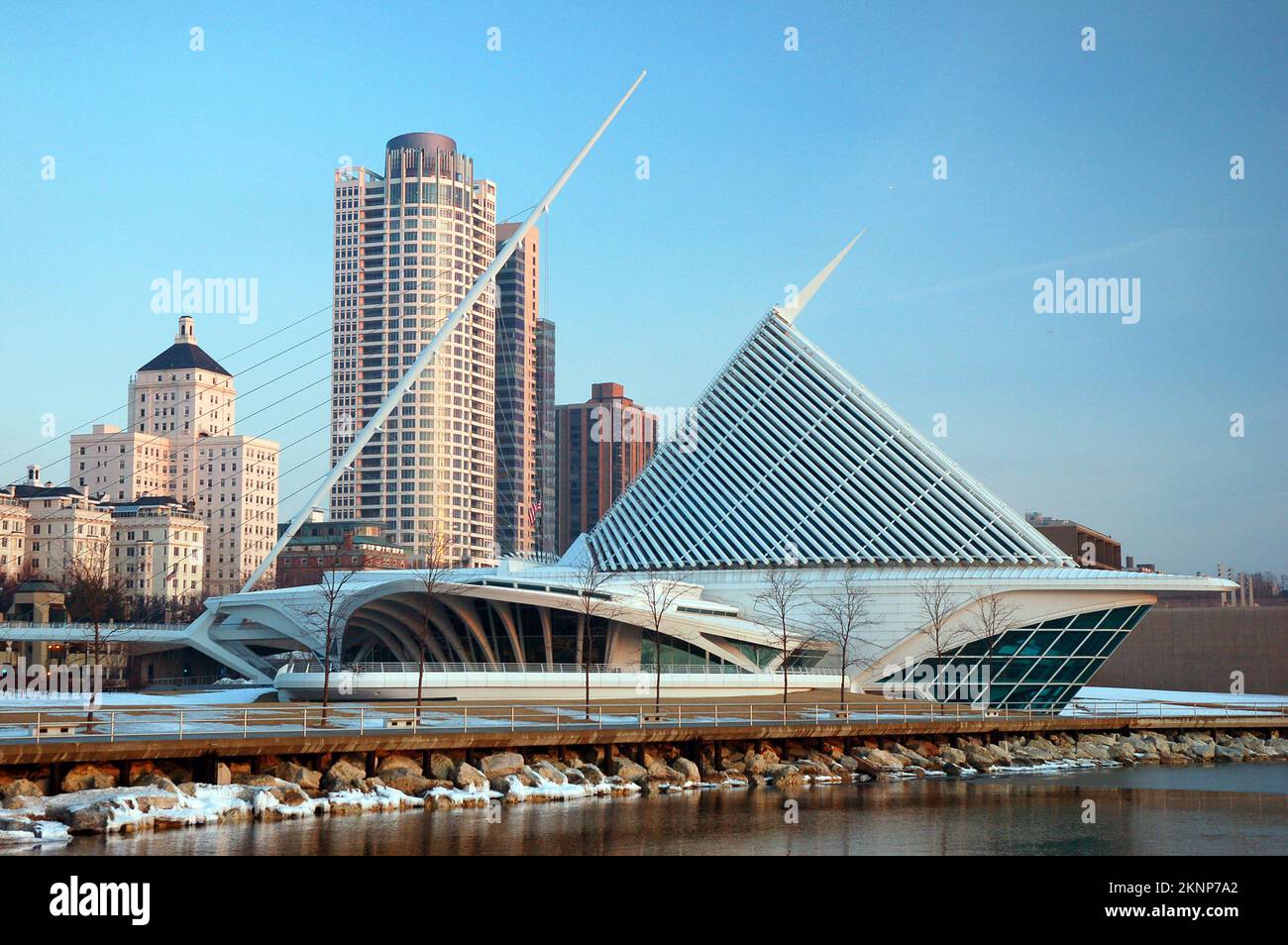 The Milwaukee Art Museum’s modern appearance makes it a key sight on the waterfront Stock Photo
