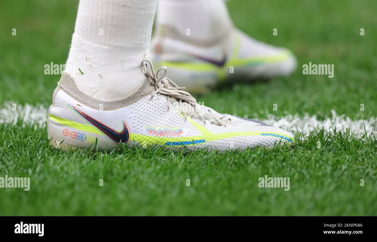 Nike soccer shoes hi res stock photography and images Alamy