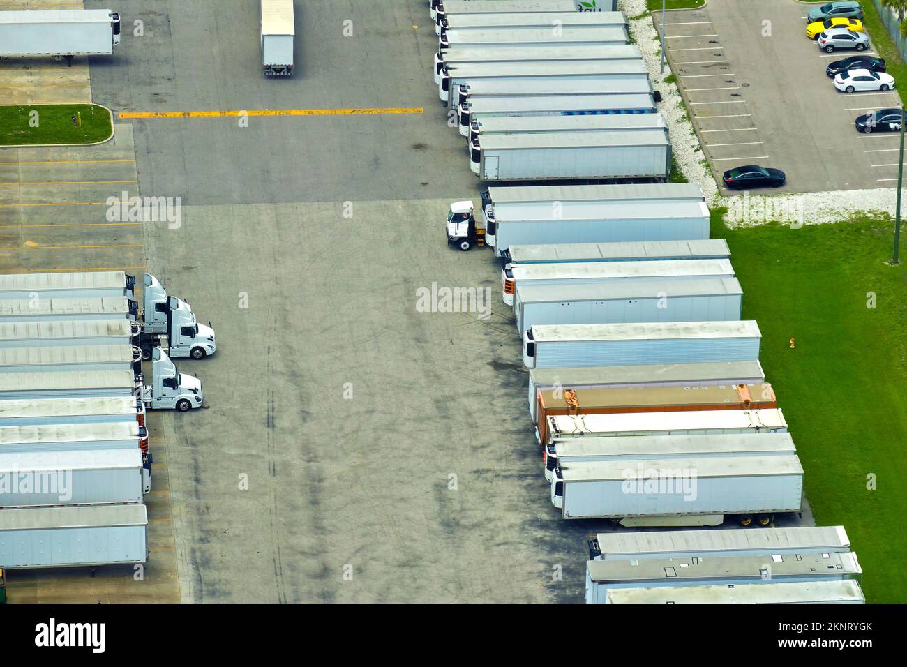 Aerial supermarket usa hires stock photography and images Alamy