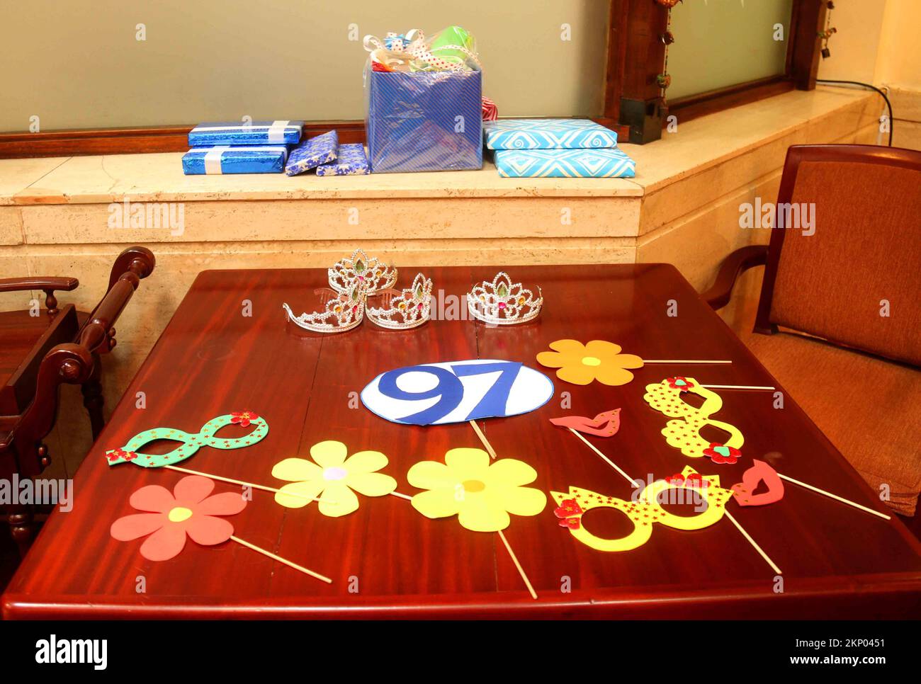 Birthday Decoration Setup, Cakes Stock Photo - Alamy