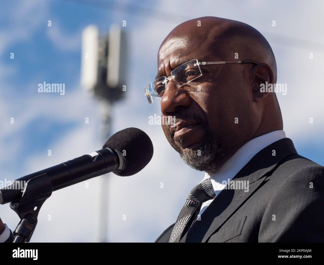 Atlanta, Georgia, USA. 27th Nov, 2022. Reverend Raphael Warnock continued his 'One More Time' Runoff Tour to turn out the vote for his re-election to the U.S. Senate. He spoke of the importance of going to the polls to vote before heading a march to the polls. (Credit Image: © Sue Dorfman/ZUMA Press Wire) Credit: ZUMA Press, Inc./Alamy Live News Stock Photo
