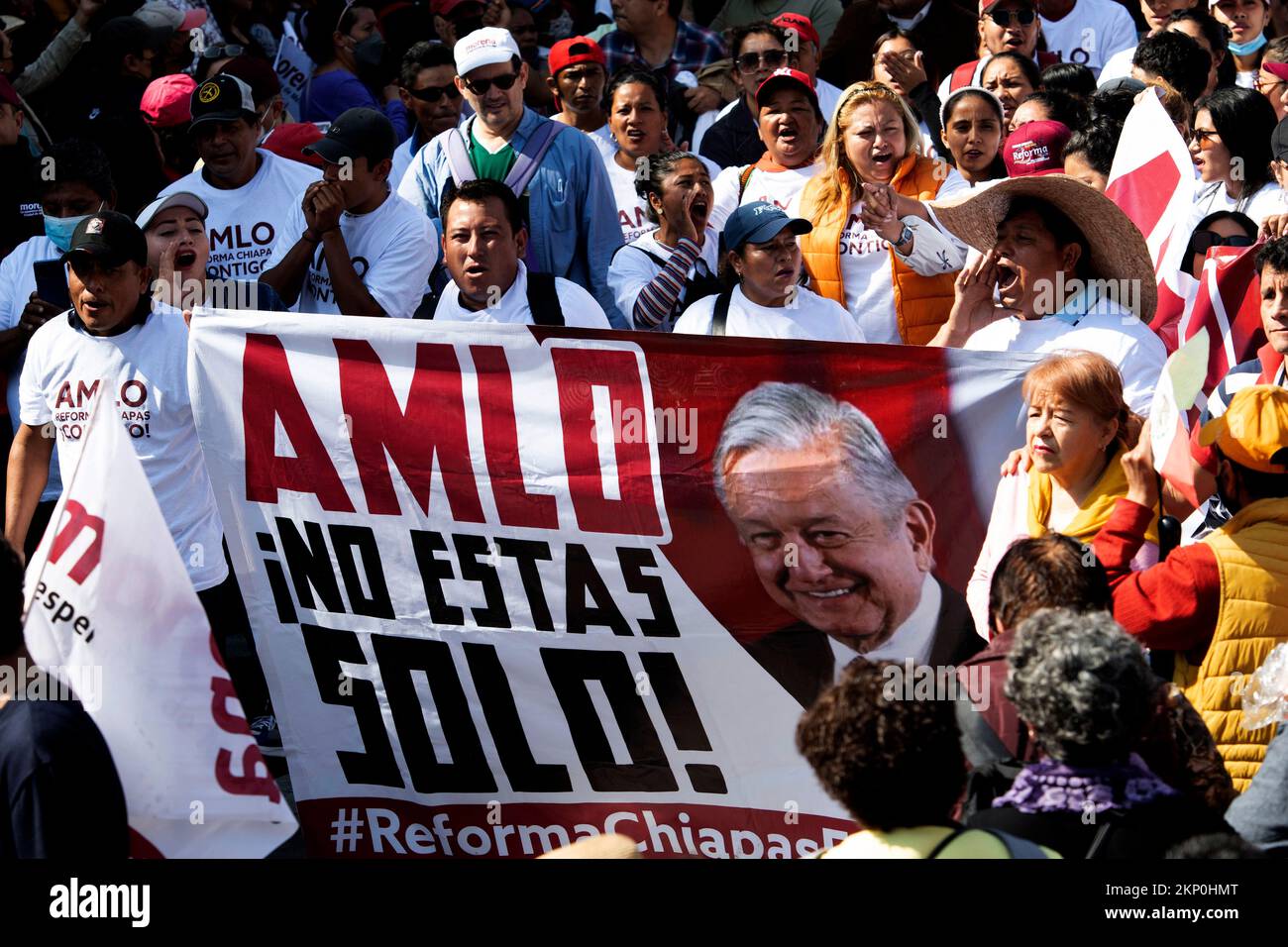 Mexico City, Mexico City, MEXICO. 27th Nov, 2022. Thousands of people participate in a march along Paseo de la Reforma in Mexico City to show their support for the President of Mexico, ANDRES MANUEL LOPEZ OBRADOR (Credit Image: © Jorge Nunez/ZUMA Press Wire) Credit: ZUMA Press, Inc./Alamy Live News Stock Photo