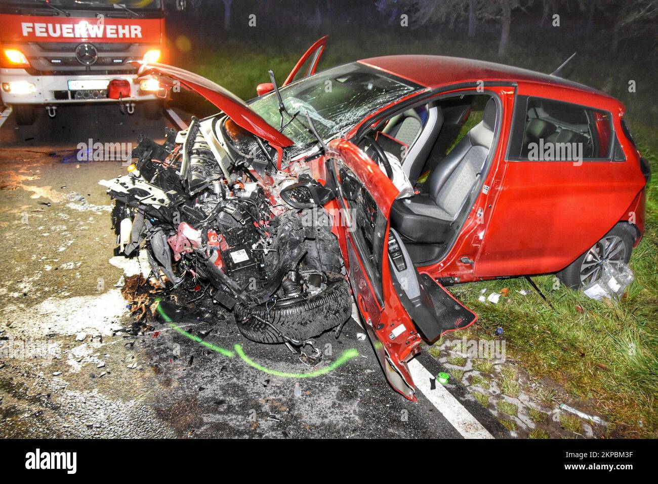Gaiberg, Germany. 27th Nov, 2022. A badly damaged car is in a ditch after an accident in the Rhine-Neckar district. Six people were injured in a serious accident on state road 600 near Haiberg. (To dpa 'Serious accident on L600 - full closure and six injured') Credit: Marvin Riess/Einsatz-Report24/dpa/Alamy Live News Stock Photo