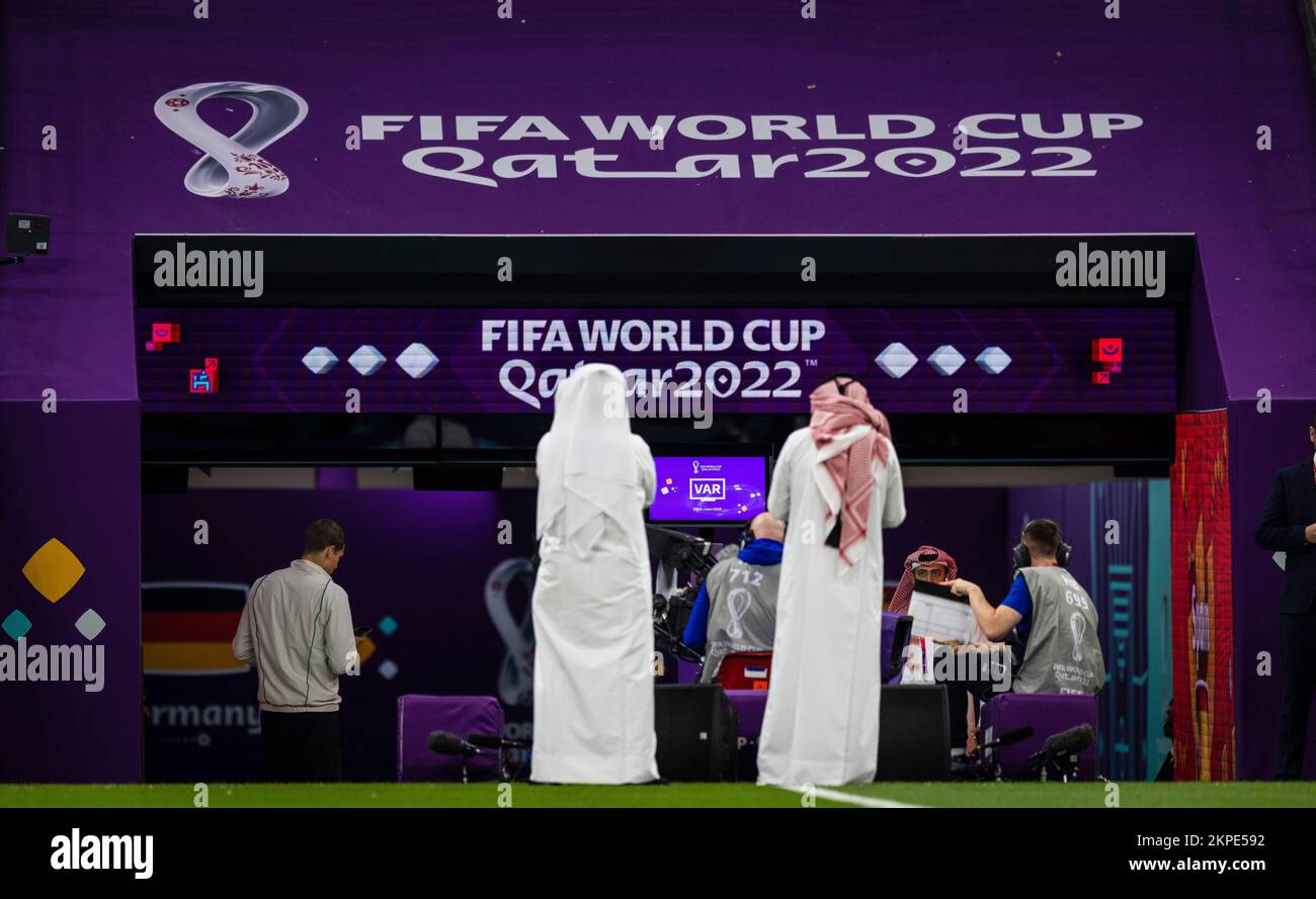 Doha, Qatar. 27th Nov, 2022.  Scheich vor WM Schriftzug und VAR Germany - Spain Deutschland - Spanien World Cup 2022 in Qatar 27.11.2022 Credit: Morit Stock Photo