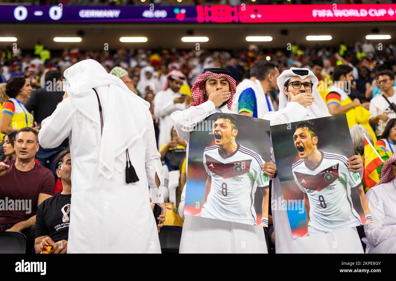 Doha, Qatar. 27th Nov, 2022.  Protest Aktion zur Meinungsfreiheit wird ins lächerliche gezogen Germany - Spain Deutschland - Spanien World Cup 2022 in Stock Photo