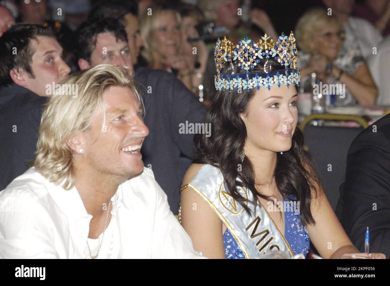 Miss Wales 2006 contest at the Coal Exchange in Cardiff, June 9 2006. Photograph: ROB WATKINS  Pictured: Judges footballer Robbie Savage with the reigning Miss World 2005 (Miss Iceland) Unnur Birna Vilhjalmsdottir Stock Photo