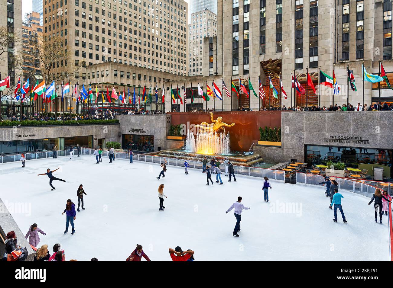 New York. Manhattan. United States. The Rockfeller Center. Ice skating