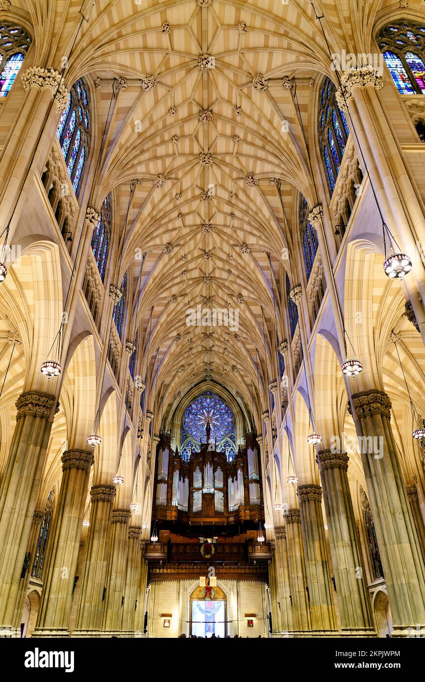 St patrick cathedral new york organ hi-res stock photography and images ...