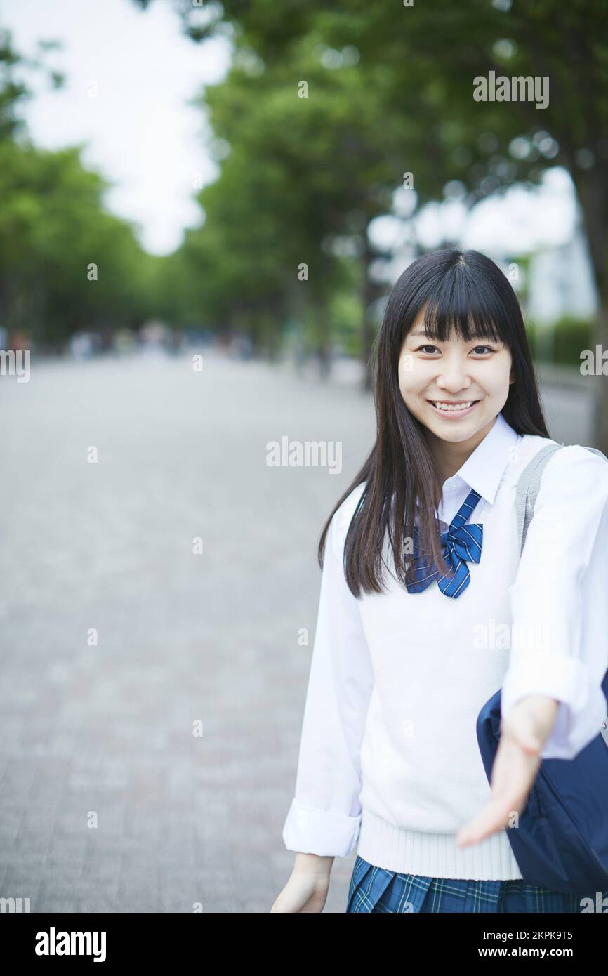 smiling-japanese-high-school-girl-stock-photo-alamy