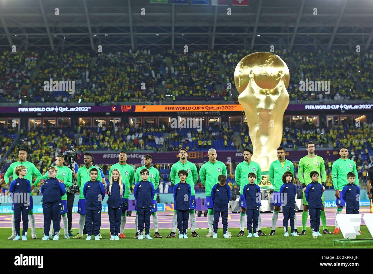 Doha, Qatar. 28th Nov, 2022. Players from Brazil, moments before the match between Brazil and Switzerland, for the 2nd round of Group G of the FIFA World Cup Qatar 2022, at Estadio 974 this Monday, 28. 30761 (Heuler Andrey/SPP) Credit: SPP Sport Press Photo. /Alamy Live News Stock Photo