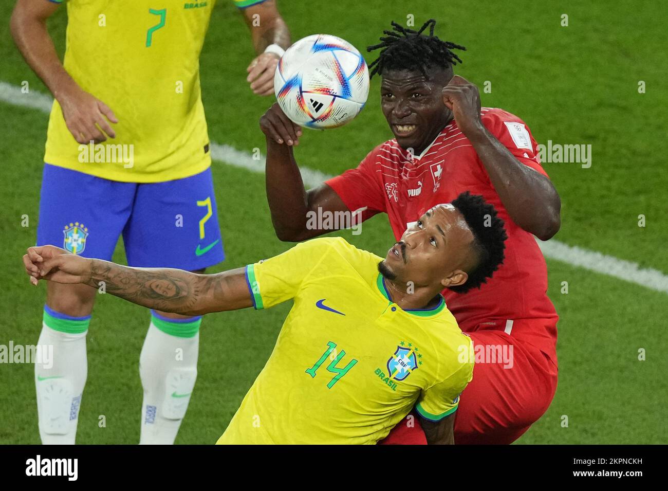 Doha, Qatar. 28th Nov, 2022. Breel Embolo (1st R) of Switzerland vies with Eder Militao of Brazil during the Group G match between Brazil and Switzerland at the 2022 FIFA World Cup at Ras Abu Aboud (974) Stadium in Doha, Qatar, Nov. 28, 2022. Credit: Zheng Huansong/Xinhua/Alamy Live News Stock Photo