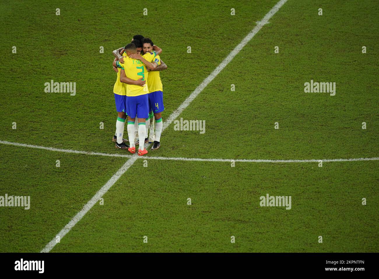 Brazil players celebrate the win after the FIFA World Cup Group G match at Stadium 974 in Doha, Qatar. Picture date: Monday November 28, 2022. Stock Photo