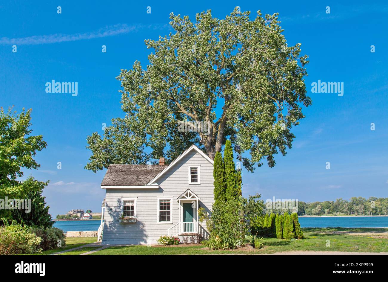 House by Lake Ontario at Niagara on the Lake, Ontario, Canada Stock Photo