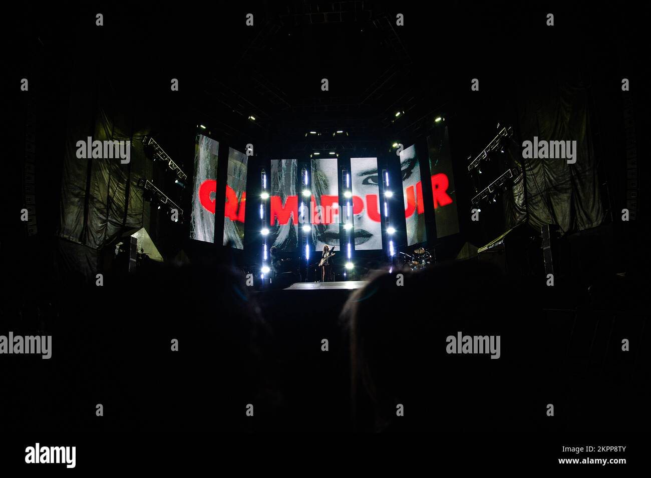 bogota-colombia-27th-nov-2022-spanish-band-cristina-y-los