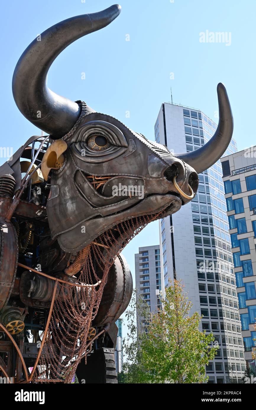 Birmingham's Raging Bull from the commonwealth games 2022 in Centenary Square Stock Photo