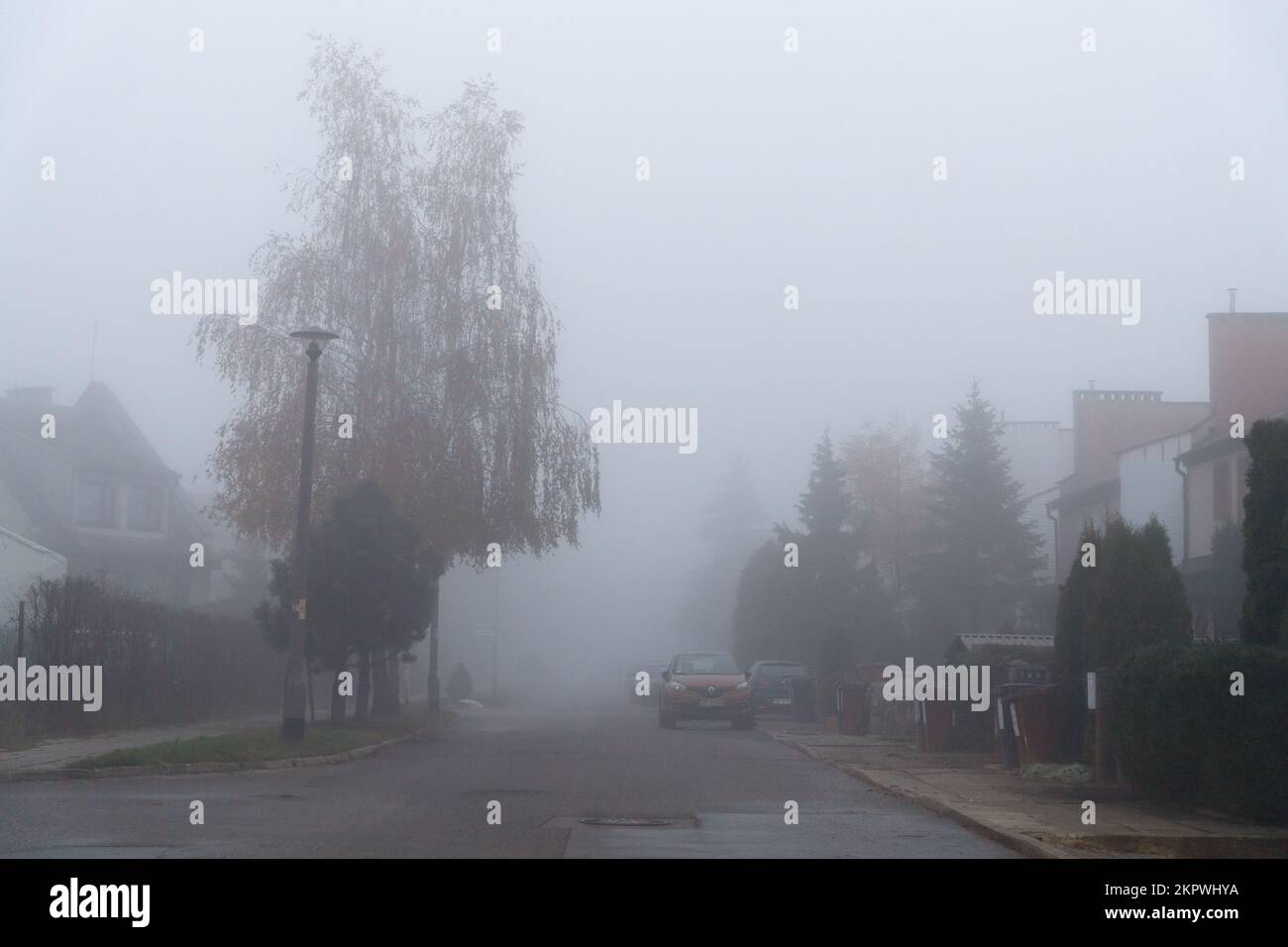 Gdansk, Poland. 28th November 2022. Foggy day © Wojciech Strozyk / Alamy Live News Stock Photo
