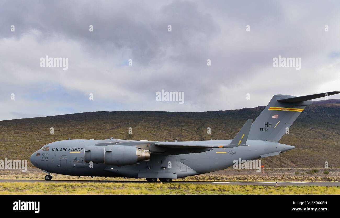 U.S. Air Force C17 Globemaster III taxis down the runway at Bradshaw