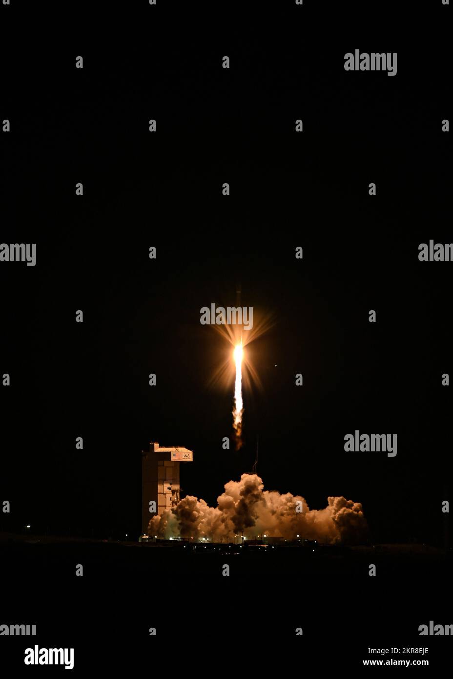 Team Vandenberg launched a United Launch Alliance Atlas V rocket carrying the National Oceanic and Atmospheric Administration's (NOAA) Joint Polar Satellite System-2 (JPSS-2) and NASA's Low-Earth Orbit Flight Test of an Inflatable Decelerator (LOFTID) from Space Launch Complex-3 Thursday, Nov. 10, at 1:49 a.m. Pacific Time. Stock Photo