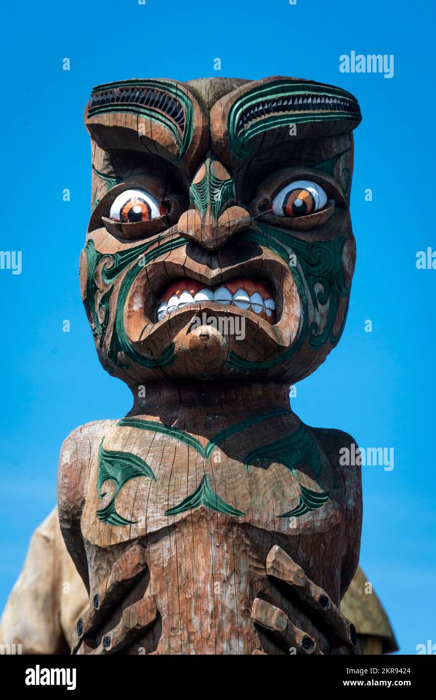 Talking Poles, The Pine Man, carved wooden statues in Tokoroa, Waikato, North Island, New Zealand Stock Photo
