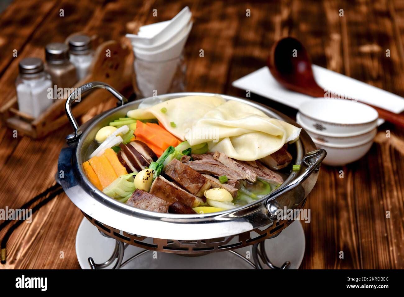 Mongolian meat bbq hires stock photography and images Alamy