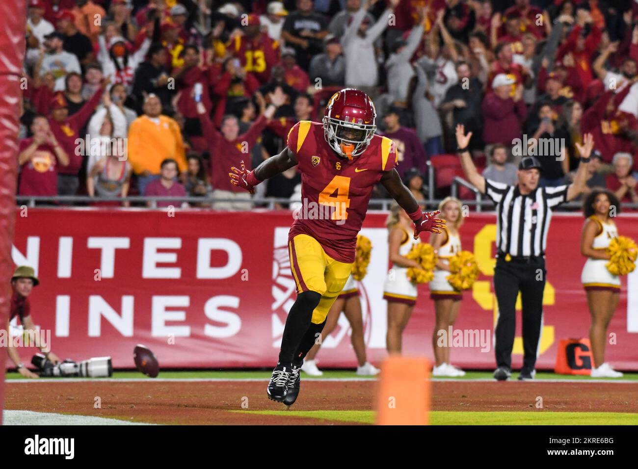 Southern California Trojans defensive back Max Williams (4) scores a touchdown during an NCAA football game against the Arizona State Sun Devils, Satu Stock Photo