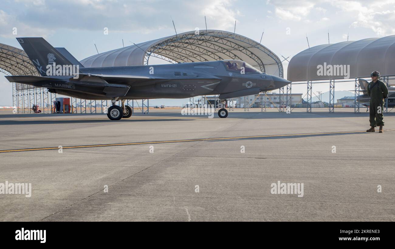 A U.S. Marine Corps F-35B Lightning II aircraft with Marine Fighter Attack Squadron 121 taxis the flight line in support of exercise Keen Sword 2023, Marine Corps Air Station Iwakuni, Japan, Nov. 15, 2022. Keen Sword is a biennial exercise designed to enhance Japan-U.S. readiness, interoperability, and bilateral relations while demonstrating U.S. resolve to support the security interests of allies and partners in the Indo-Pacific region. Stock Photo