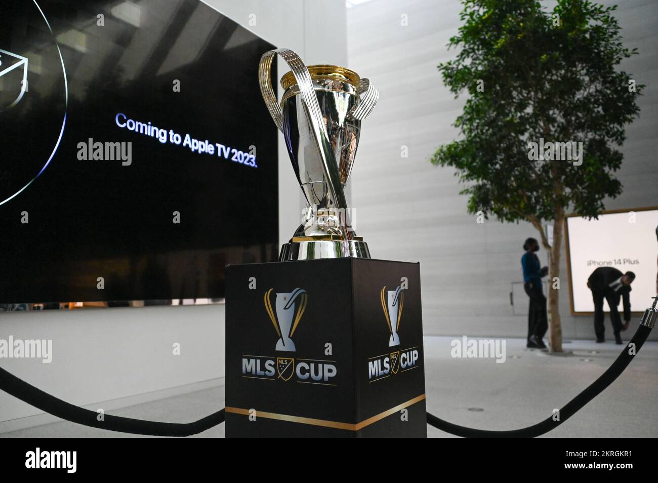 The Philip F. Anschutz Trophy, awarded to the MLS Cup Champion, sits at an Apple retail store at The Grove, Thursday, Nov. 3, 2022, in Los Angeles. Th Stock Photo