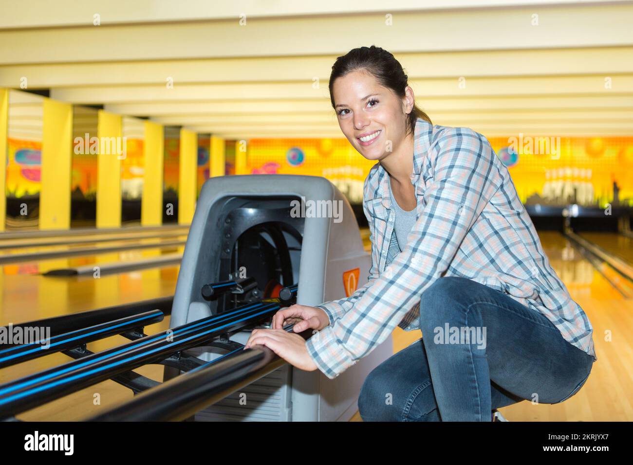 Beautiful Woman Bowling With Friends Getting Ready Stock Photo Alamy