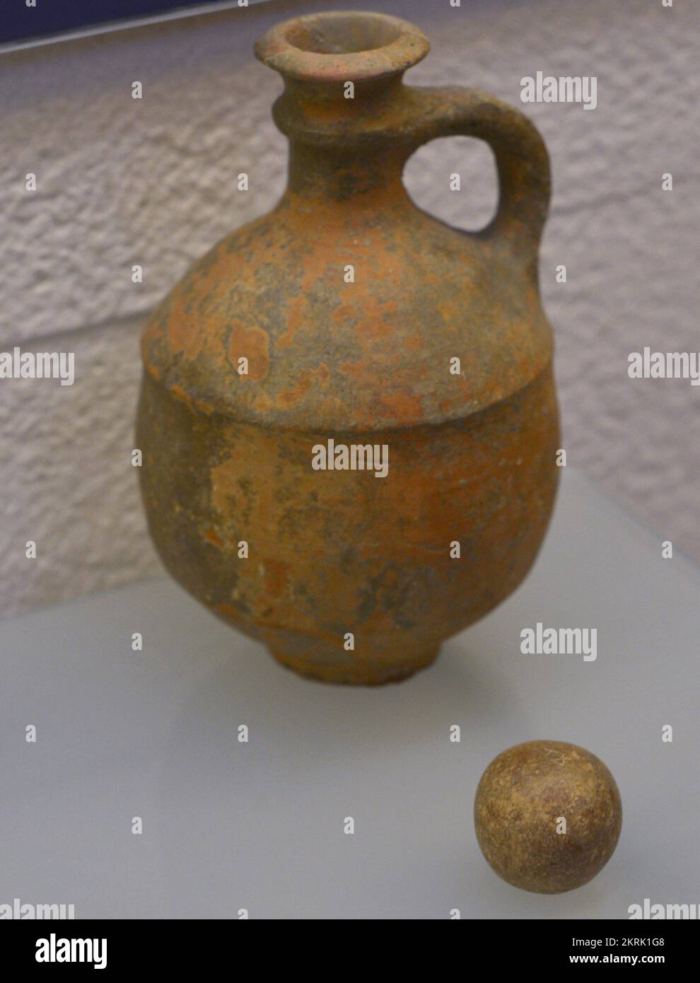 Wine jug (800-700 BC). Ceramics. Numeral weight (800-600 BC). Stone. Sephardic Museum. Toledo. Castile-La Mancha. Spain. Stock Photo