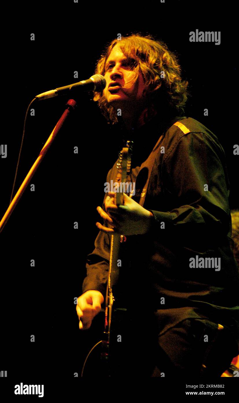 Dave McCabe, lead singer and guitarist with THE ZUTONS, playing support REM at The Millennium