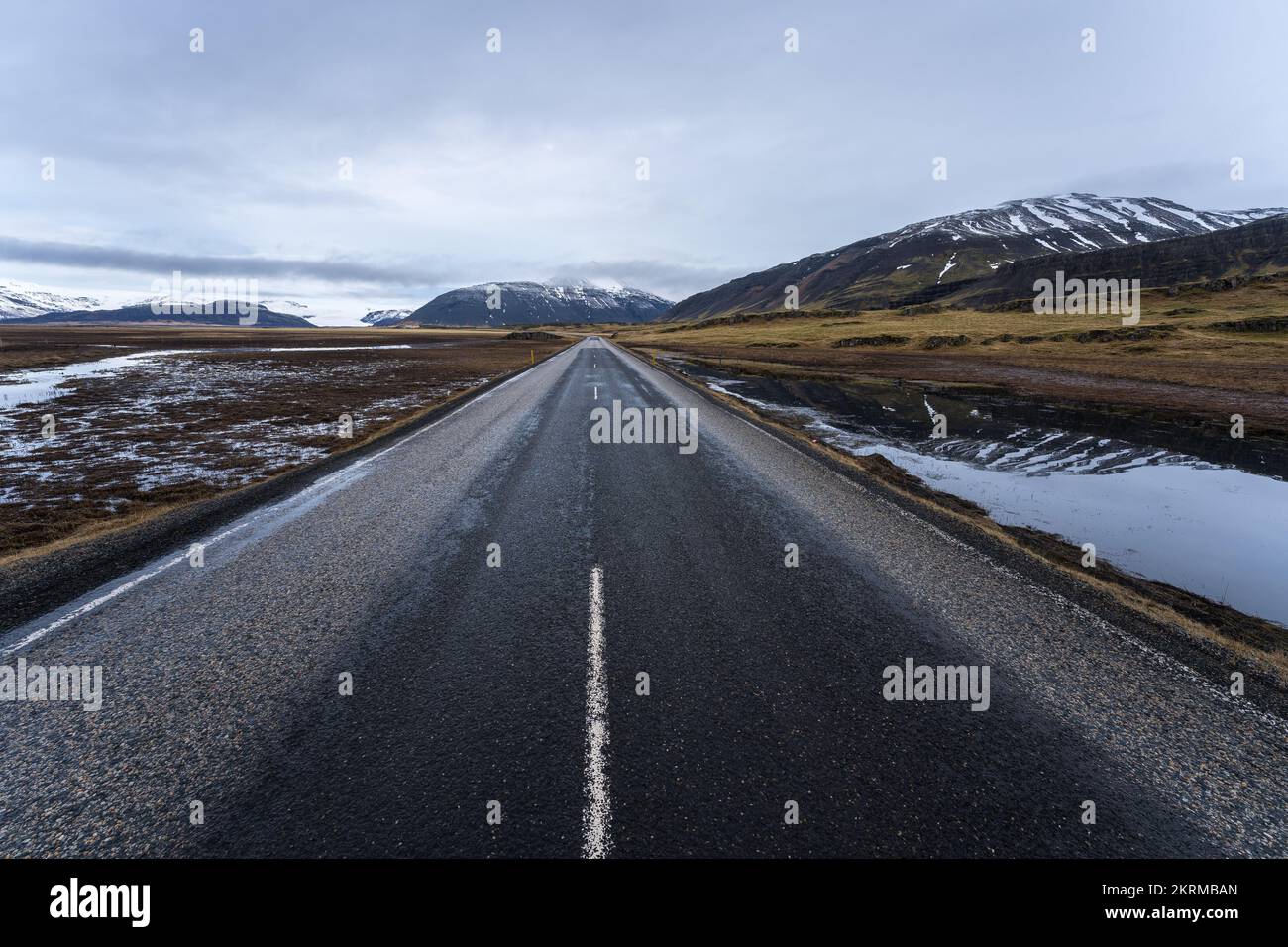 Long road surrounded high hi-res stock photography and images - Alamy