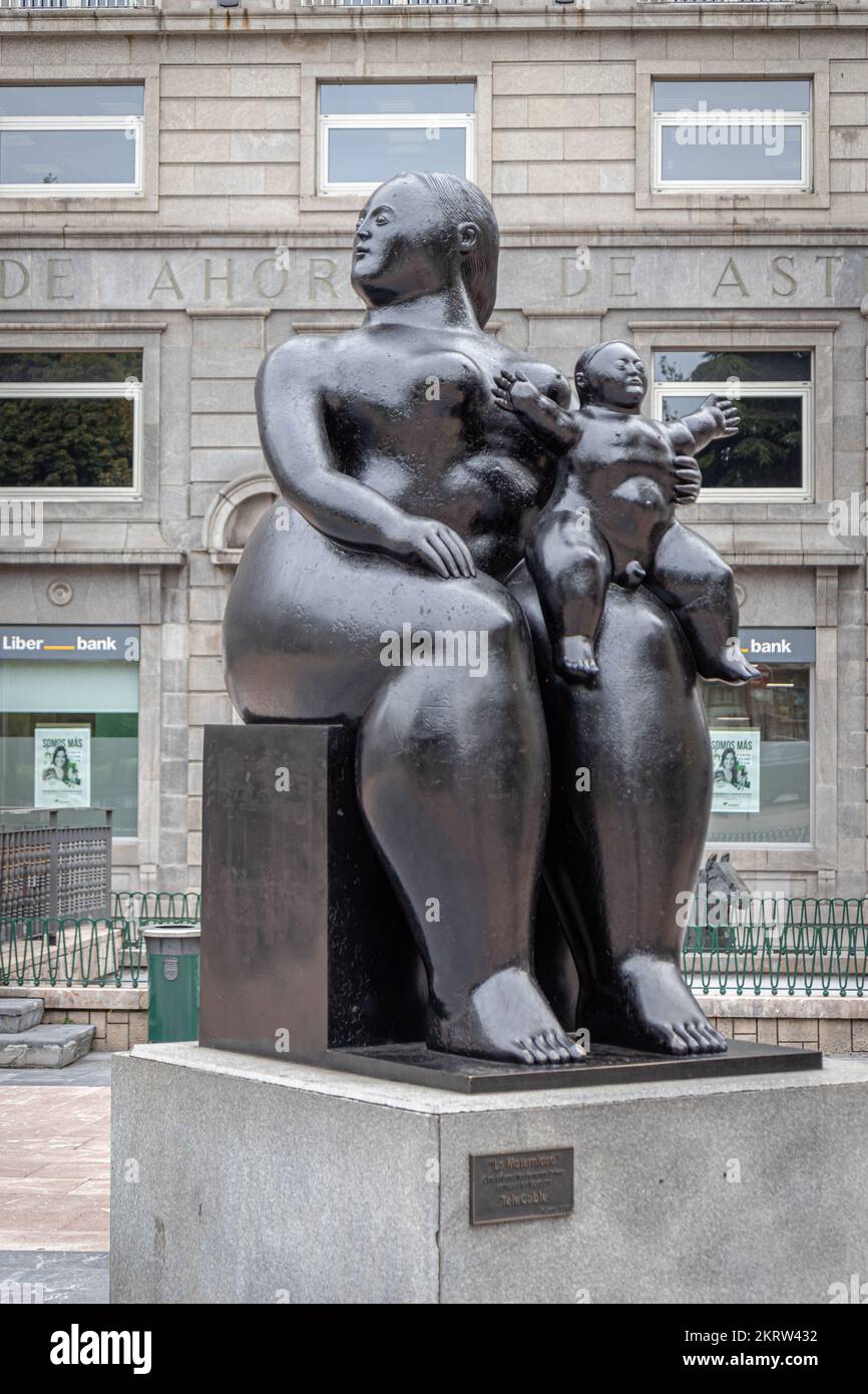 OVIEDO, SPAIN-AUGUST 10, 2021: La Maternidad sculpture (Sculptor: Fernando Botero) Stock Photo