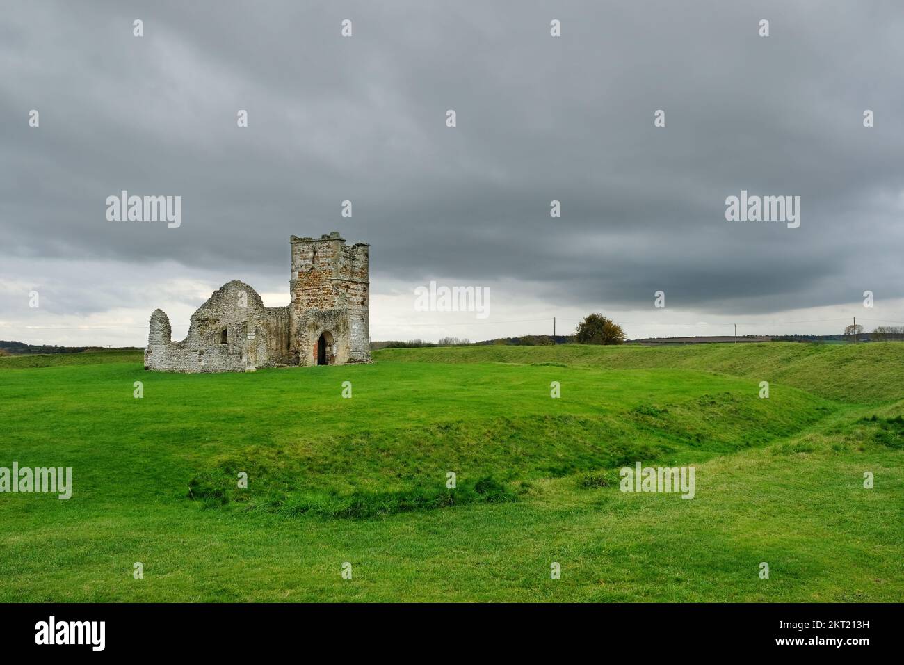 Knowlton, a medieval church built within a prehistoric henge, Dorset ...
