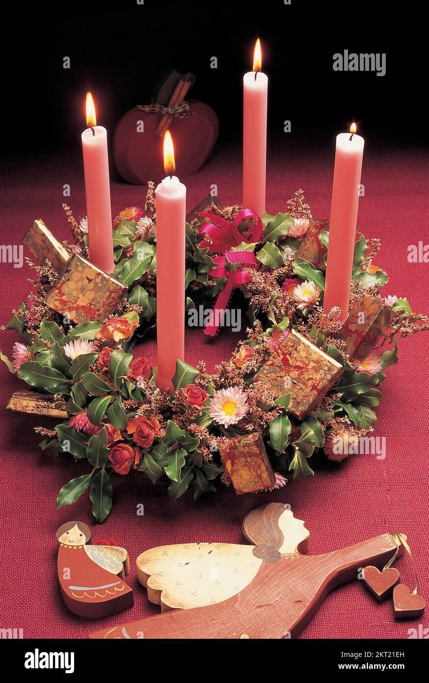 Advent ring hires stock photography and images Alamy