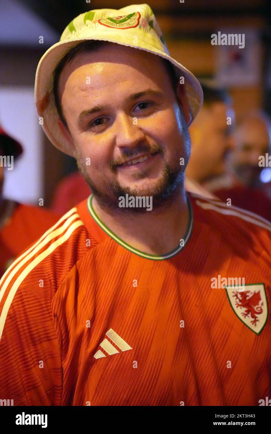 David Jones joins Welsh fans as they gather at the Intercontinental Hotel in Doha, Qatar, on the day of the FIFA World Cup Group B match between Wales and England. Picture date: Tuesday November 29, 2022. Stock Photo