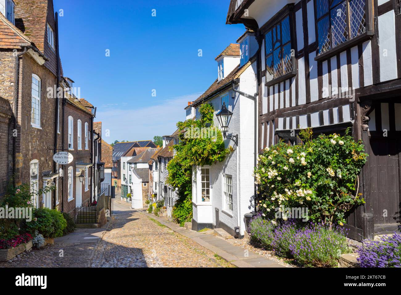 Rye East Sussex Rye Hartshorn House The Link or the Old Hospital and other medieval houses on historic Mermaid street Rye Sussex England UK GB Europe Stock Photo