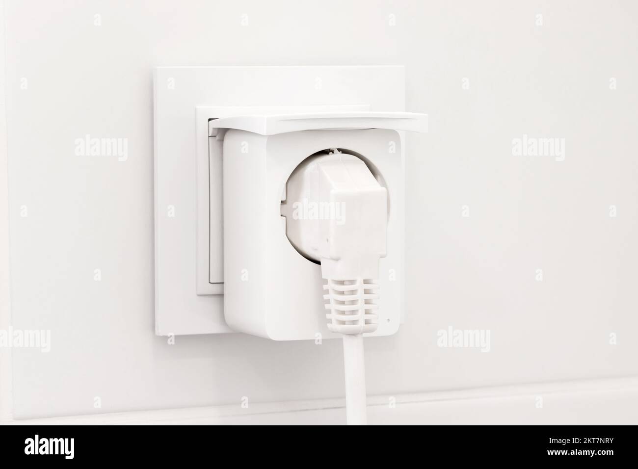 Smart Plug Images – Browse 83,434 Stock Photos, Vectors, and Video