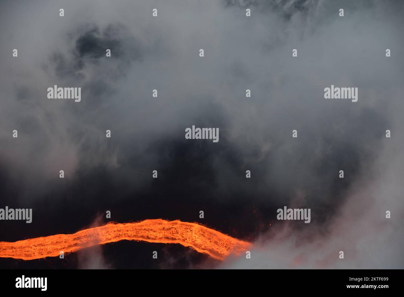 Mauna Loa, United States of America. 28 November, 2022. Lava flows during an eruption in the Northeast Rift Zone on the caldera summit of Mauna Loa at Hawaii Volcanoes National Park, November 28, 2022 in Hawaii. The new eruption, which is the first since 1984 in the worlds largest active volcano. Credit: Civil Air Patrol/USGS/Alamy Live News Stock Photo