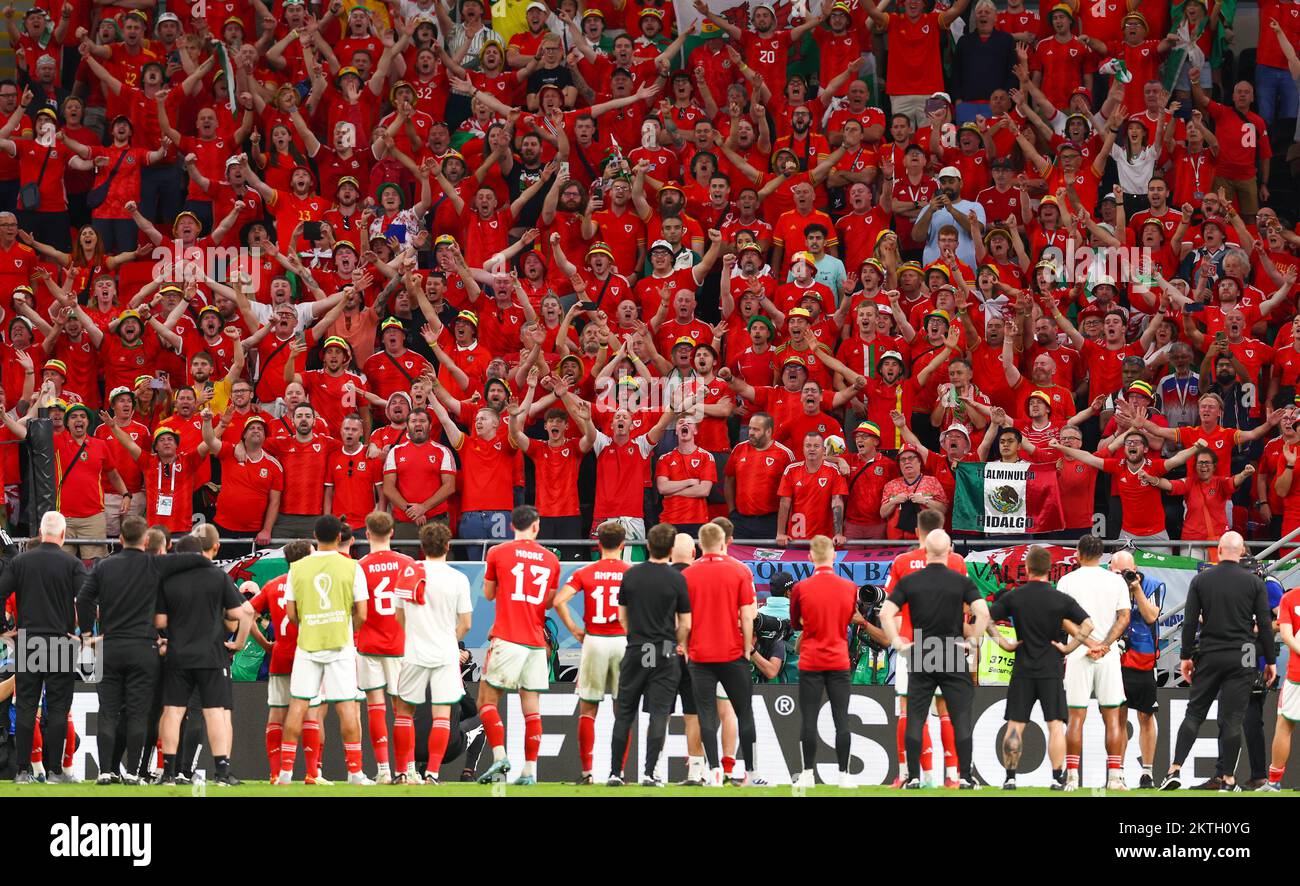 Welsh Fans Al Rayyan, Qatar, 29th November 2022. The Welsh fans serenade their ...