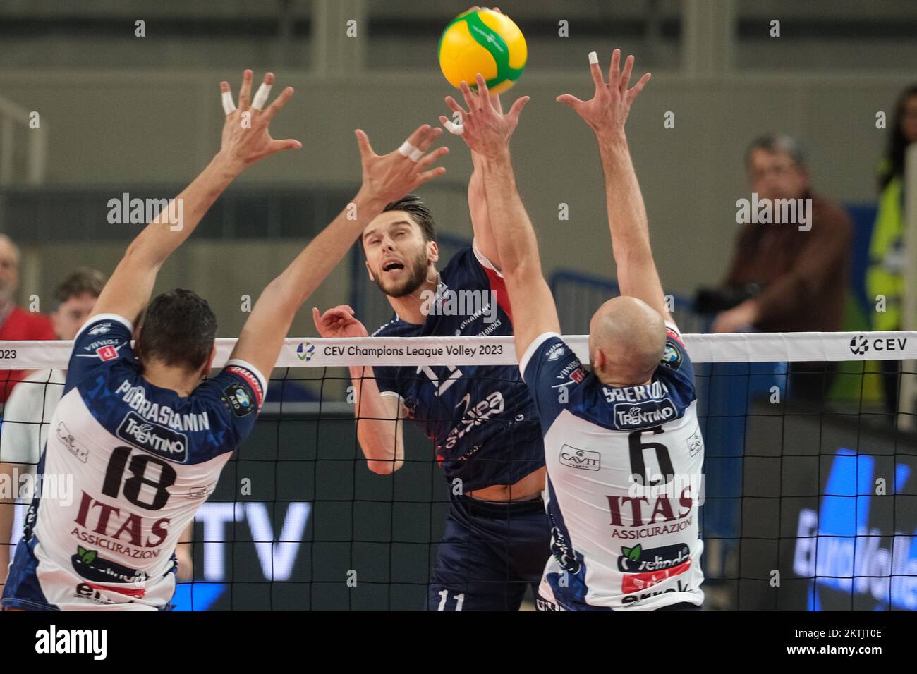 Italian volleyball league hi-res stock photography and images
