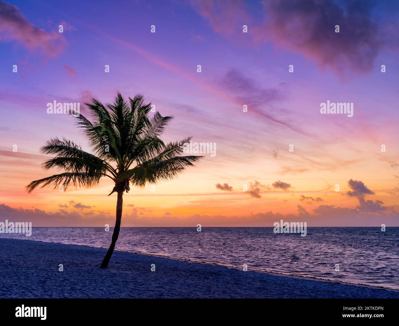 Smathers Beach,Sunrise Key West , Florida USA Stock Photo - Alamy
